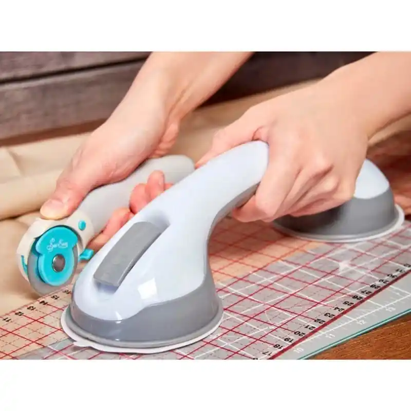 Stock Limitado Asa con Ventosas Sew Easy ER902 - Sujeción Segura para Reglas y Plantillas