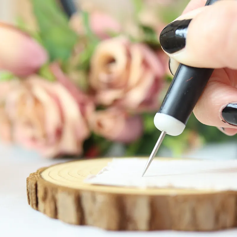 Artesanal Punzón retráctil de Tim Holtz