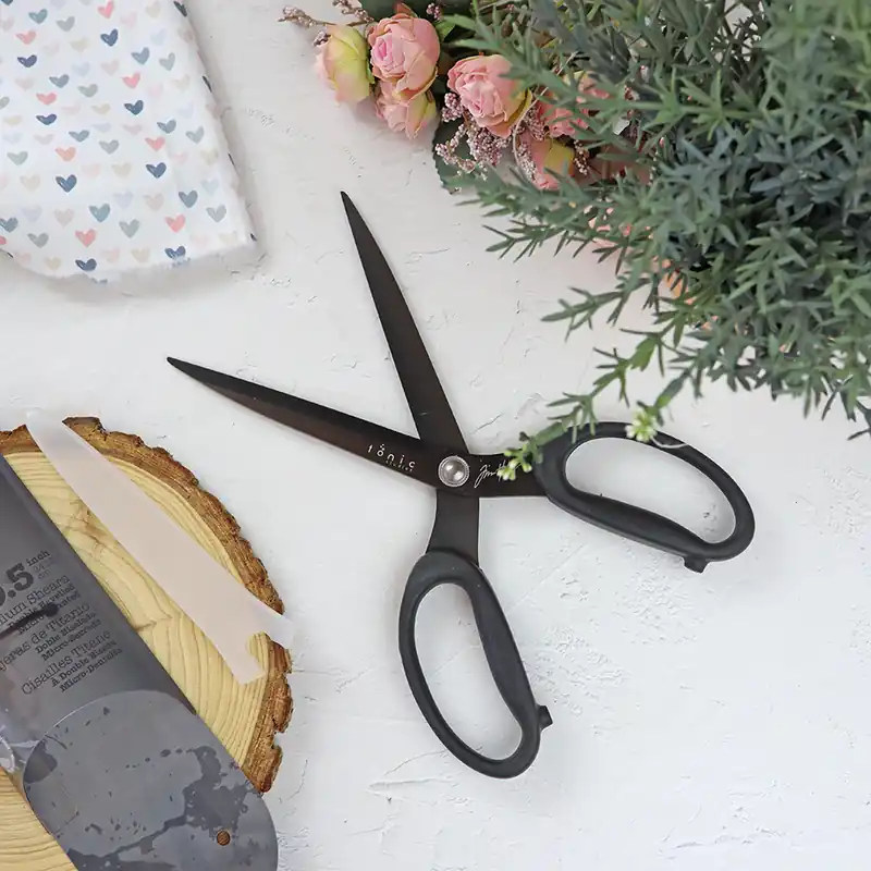 Envío Internacional Tijeras 9,5″ de titanio de Tim Holtz