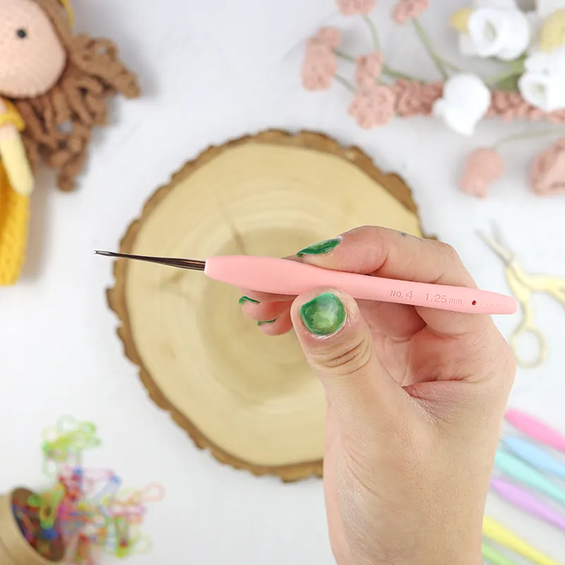 Marca Reconocida Ganchillo Amour 1.25 mm de Clover