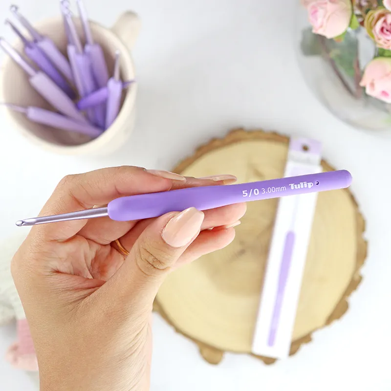 Ganchillo Lila 3.00 mm de Tulip Rebajas