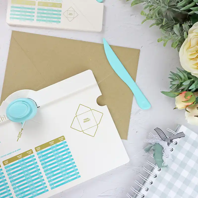 Imprescindible (Must-Have) Tabla de troquelar sobres de We R