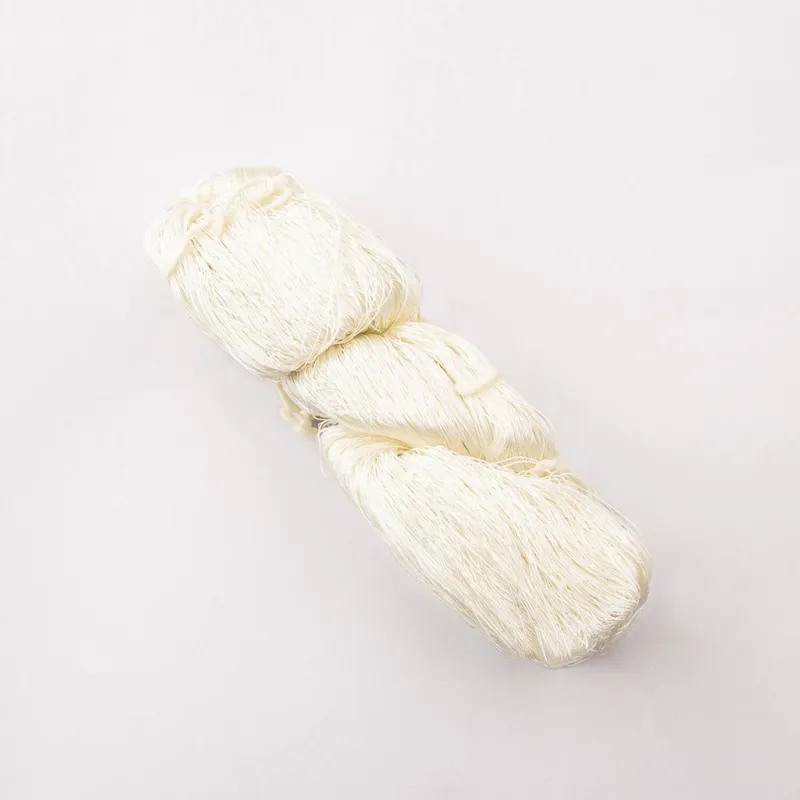 Madeja de Seda para Flecar Crudo Stock Limitado