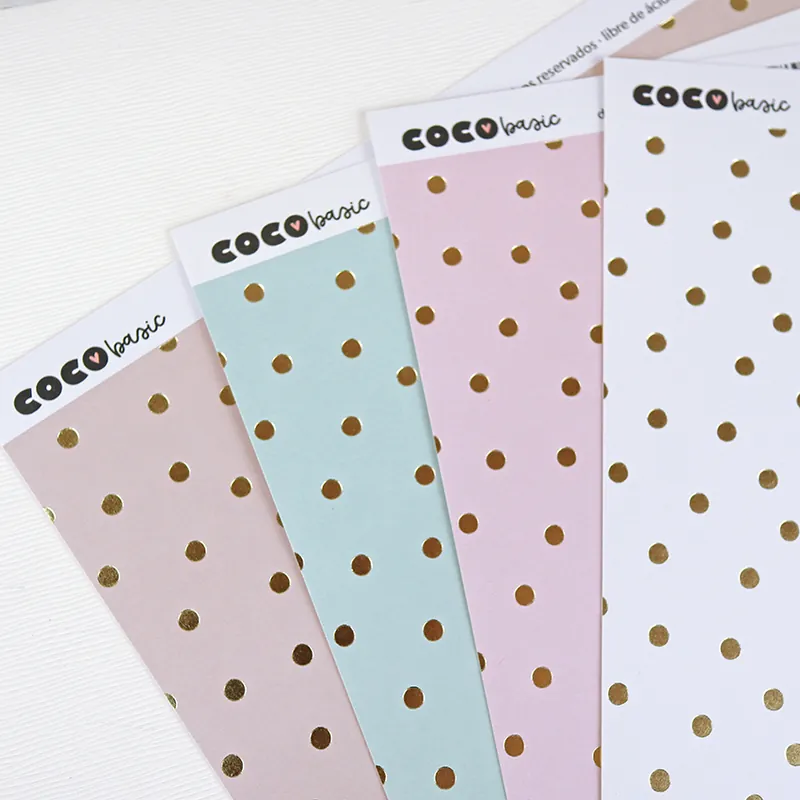 Precio De Oferta Cartulina especial con topos foil Menta