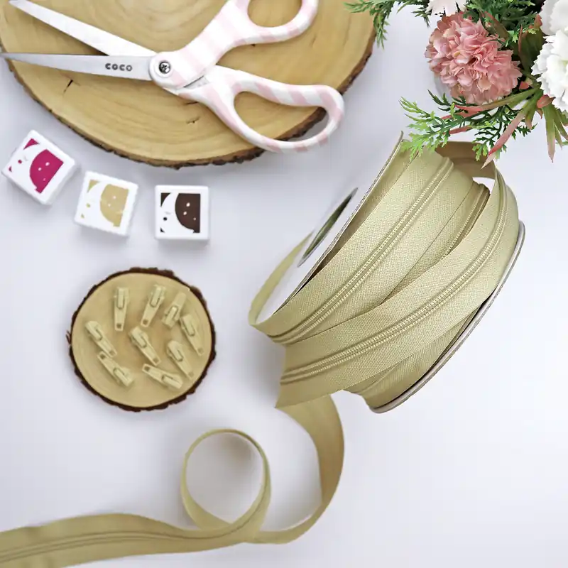 Nueva Colección Cremallera de 5 clásica continua Vainilla