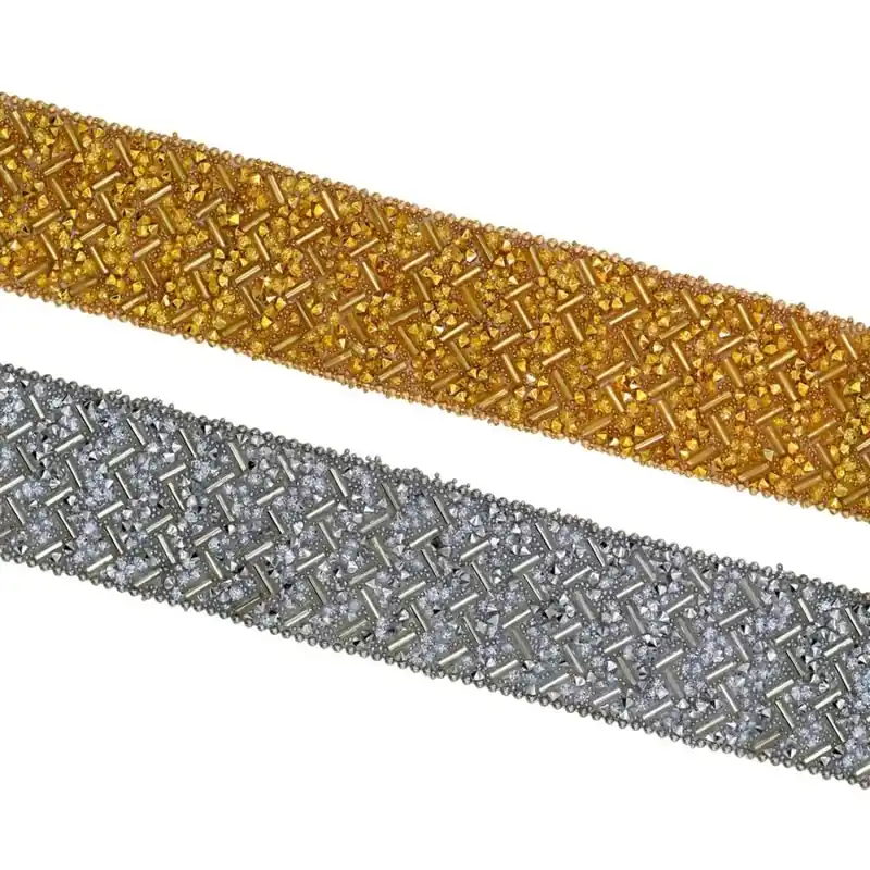 Nuevo Modelo Pasamanería fantasía termoadhesiva 806