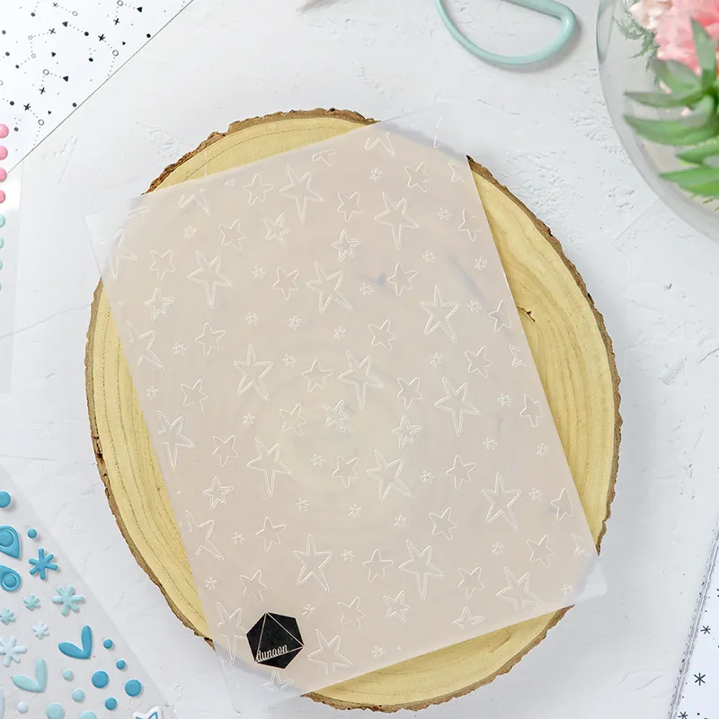 Nueva Colección Carpeta de emboss Estrellas, de Dunaon