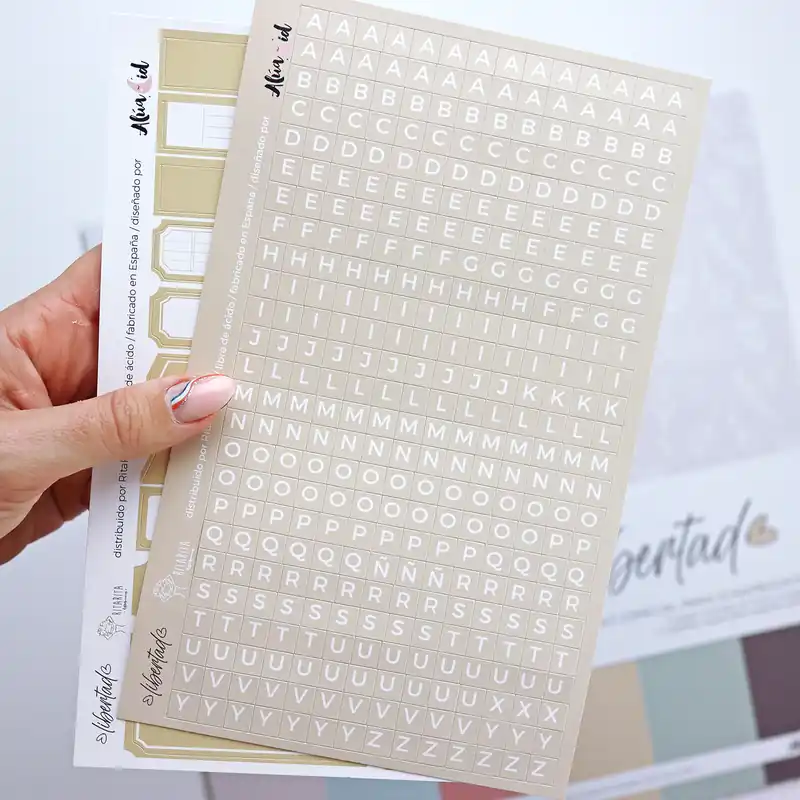 Artesanal Pegatinas ABC Libertad Primavera. Especial documenta