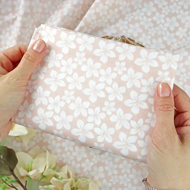 Tela Hibiscus de Alúa Cid | Hawaii Imprescindible (Must-Have)