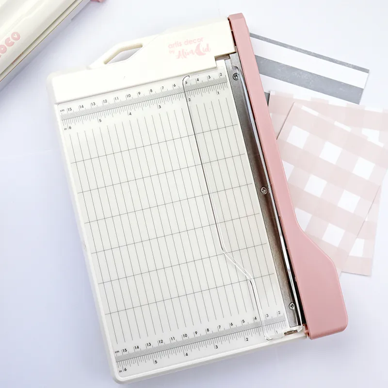 Mini guillotina A5 Rosa, con Artis Decor Económico