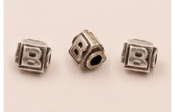 Disponible Ahora LETRA B 10-8mm