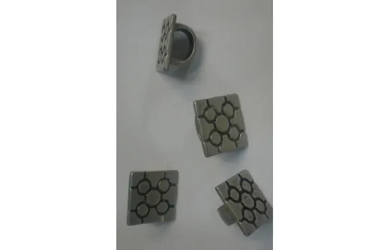 Baldosa Bilbao Plata Vieja18-18mm para Regaliz Súper Precio