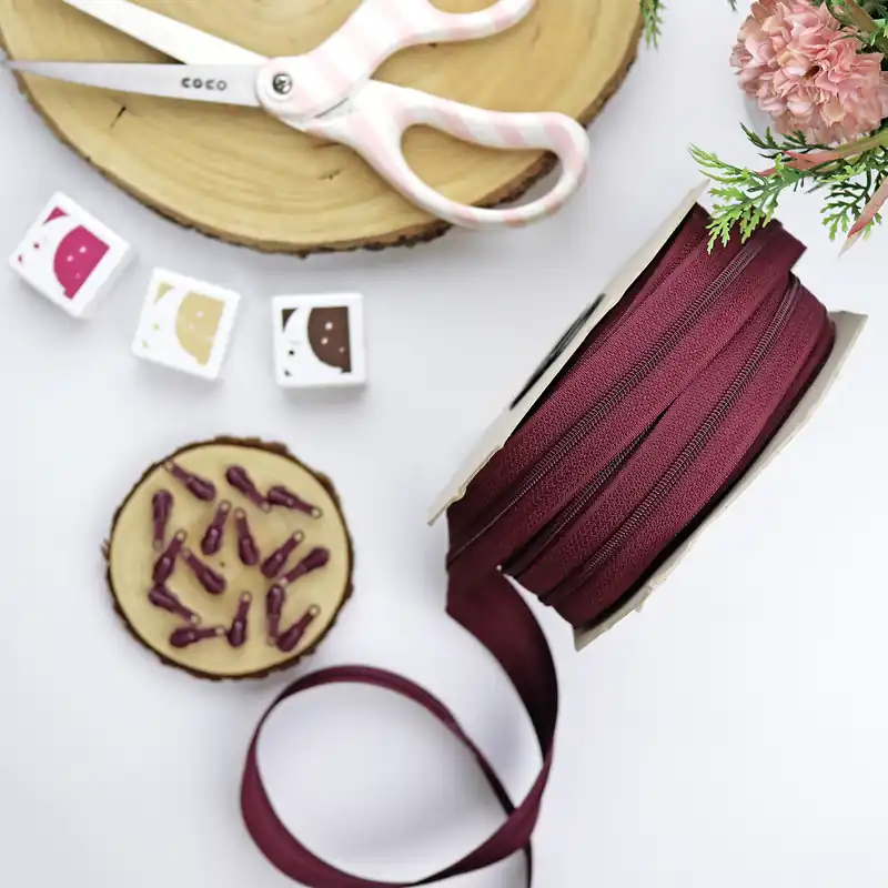 Cremallera de 3 clásica continua Pardo Máxima Calidad