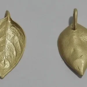 Solo Hoy Colgante Hoja 21-11mm Oro Mate