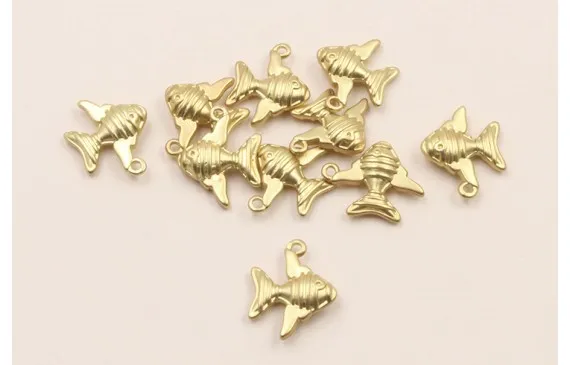 Precio Económico Colgante Pez Dorado Mate 10-12mm