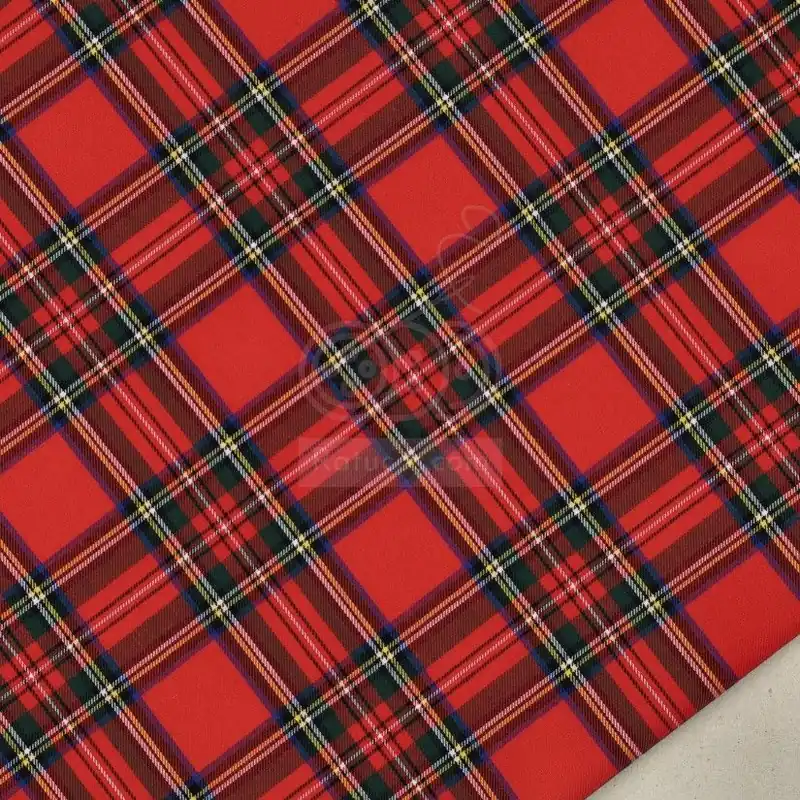 Imprescindible (Must-Have) VIYELA CUADRO ESCOCES TEO MEDIANO