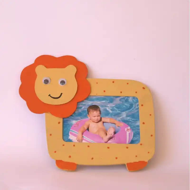 Ocasión Especial Portafotos león