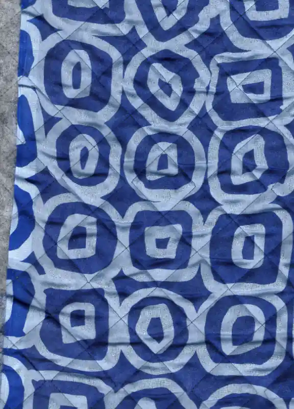 ACOLCHADO GEOMETRICO VUELTA MARINO Barato