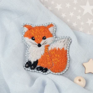 Broche. Pequeño zorro - Panna - Kit de bordado Tradicional JK-2219 Promoción Exclusiva