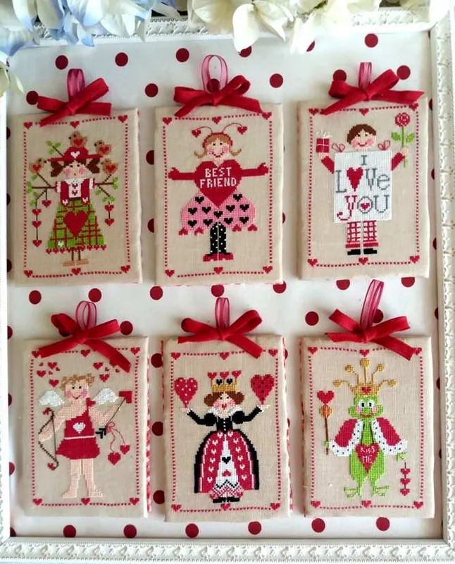 Sei Personaggi in cerca di Valentin - Cuore e Batticuore - Esquema Punto de Cruz Última Versión