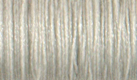 Últimas Unidades 052F Fine #8 Braid Kreinik - Glow-In-The-Dark Grapefruit 10 m