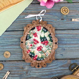 Bordado en madera MP Studia SO-129 – Miniatura “Bosque de Arándanos Rojos” Lujoso