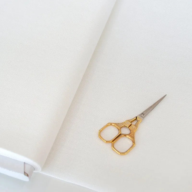 Ordenar Ahora Mismo Tela Bantry 28 ct. color Blanco Roto de ZWEIGART 3993/101 - 140x48