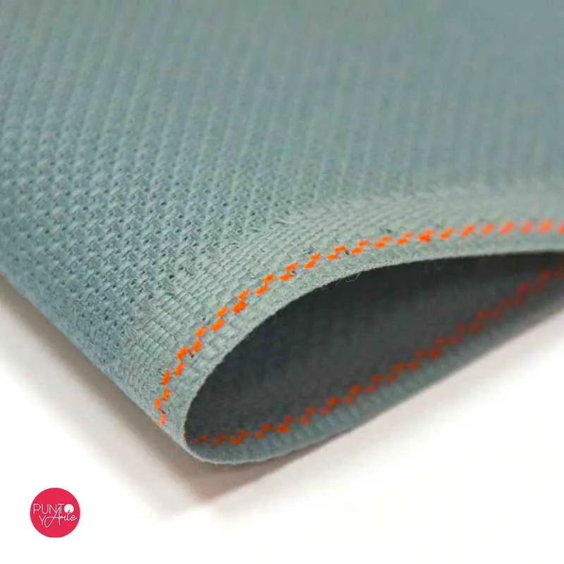 Comprar En Línea Tela Stern-Aida 16 ct Misty Blue de ZWEIGART 3251/594 para punto de cruz - 110x148