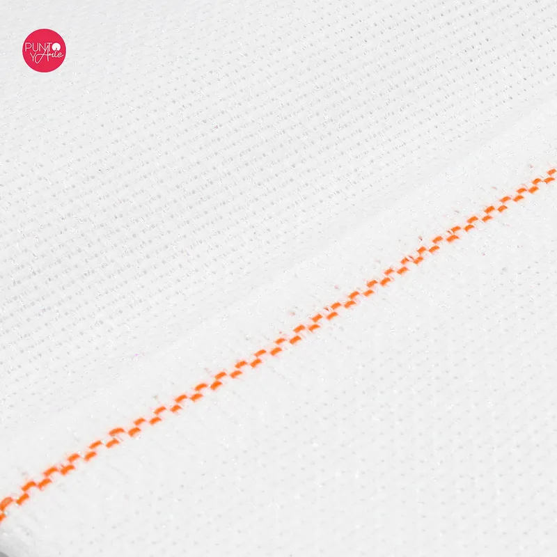 3793/11 Tela Fein-Aida 18 ct. con brillo Blanco Opalescente de ZWEIGART - 110x250 Súper Precio