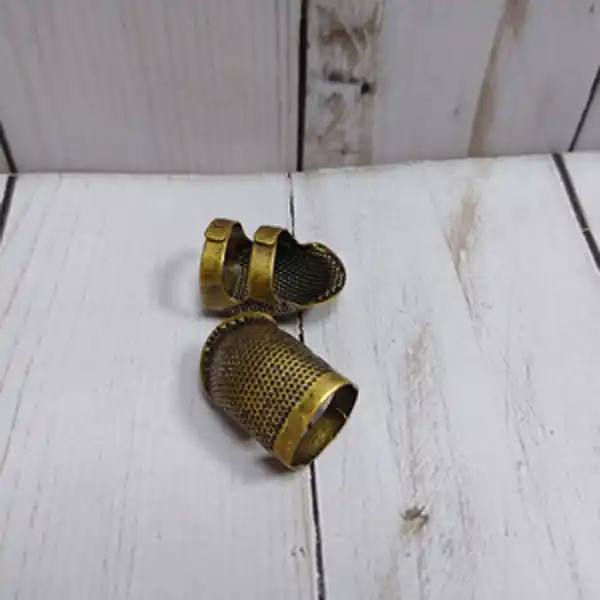 Última Oportunidad Dedal bronce Vintage 25mm