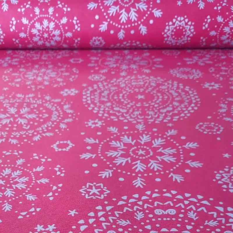 Últimas Unidades Tela de Mantelería Resinada Antimanchas Roja Copos de Nieve Navideña (ancho 1,40M)