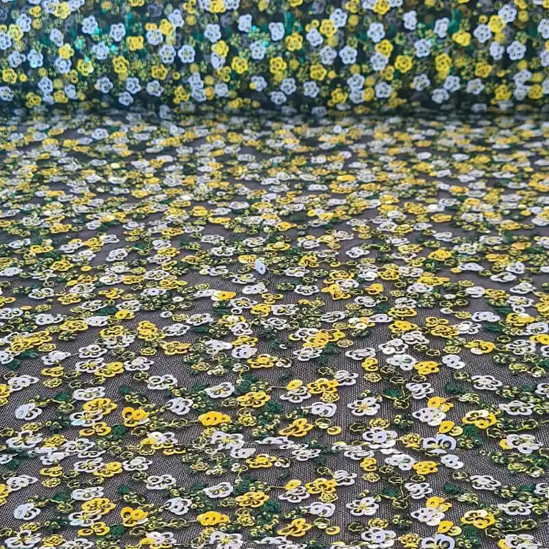 Promoción Tela de Tul con Lentejuelas en forma de Flores Amarillas y Blancas (ancho 1,25M)