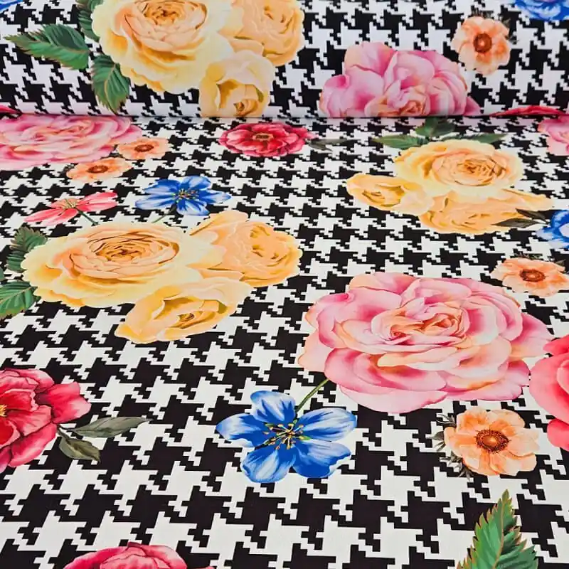 Profesional Tela de Crep Koshibo Blanca Pata de Gallo y Rosas (ancho 1,48M)