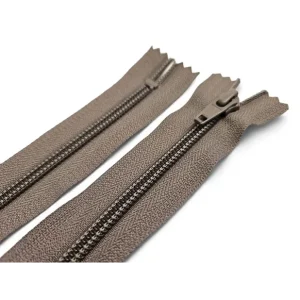 Tendencia CREMALLERA YKK MARRÓN MAYA 5 - 22 CMS C/325