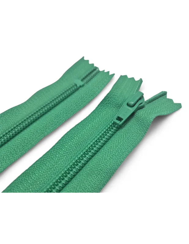 CREMALLERA YKK VERDE MAYA 5 - 24 CMS C/ 149 Envío Inmediato