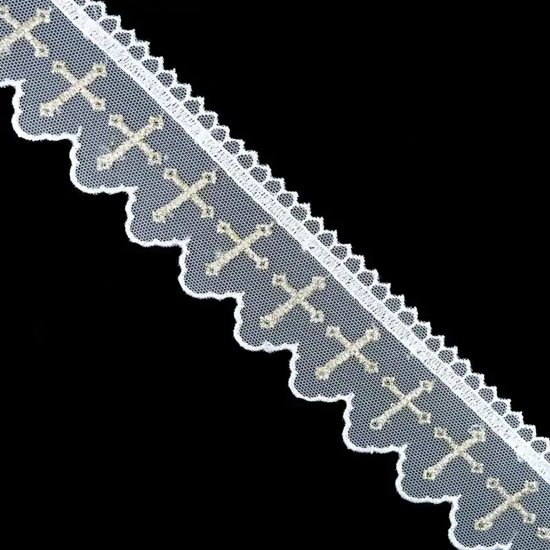 Mejor Precio Puntilla de tul bordado blanco con cruz dorada - Blanco