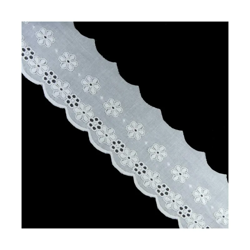 Tira bordada blanco margaritas 55mm. Conjunto 49 - Blanco Edición Limitada